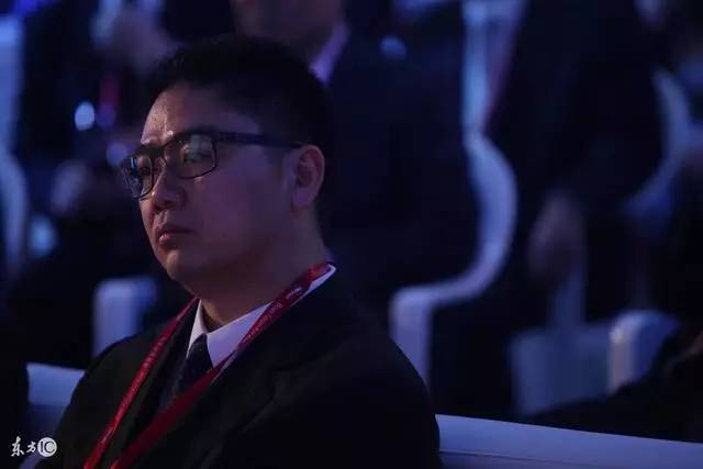 刘强东的团队管理术：24小时不回邮件的高管，开除！